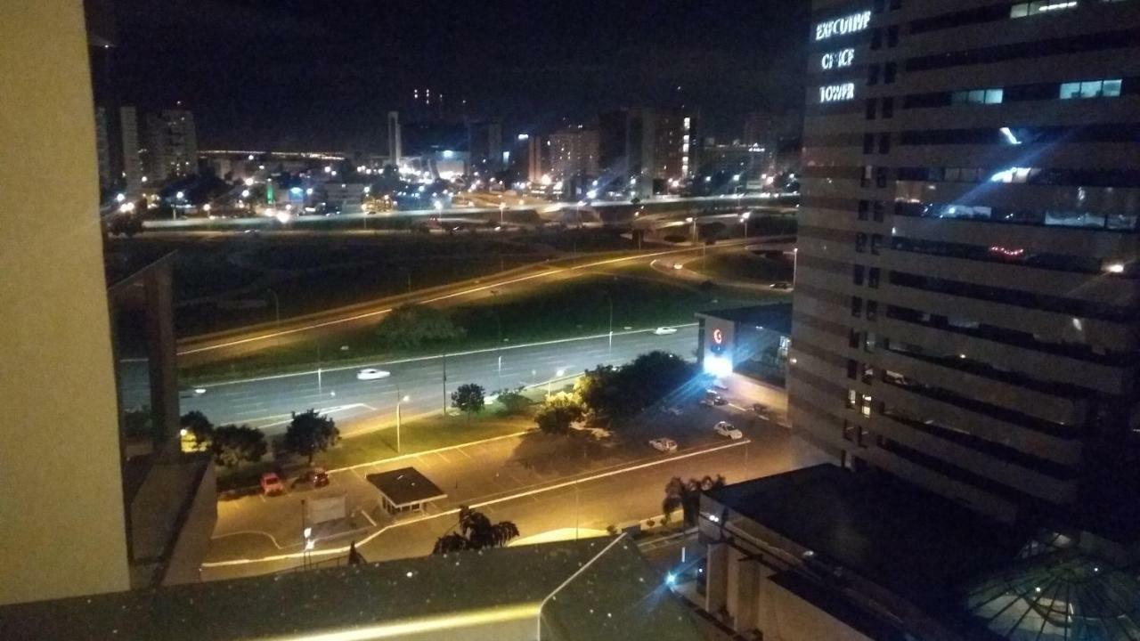 Barreto Apart-Hotel Kubit Brasília Buitenkant foto
